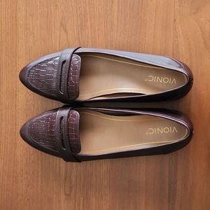 Vionic loafers